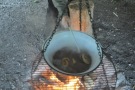 Kochen über offenem Feuer